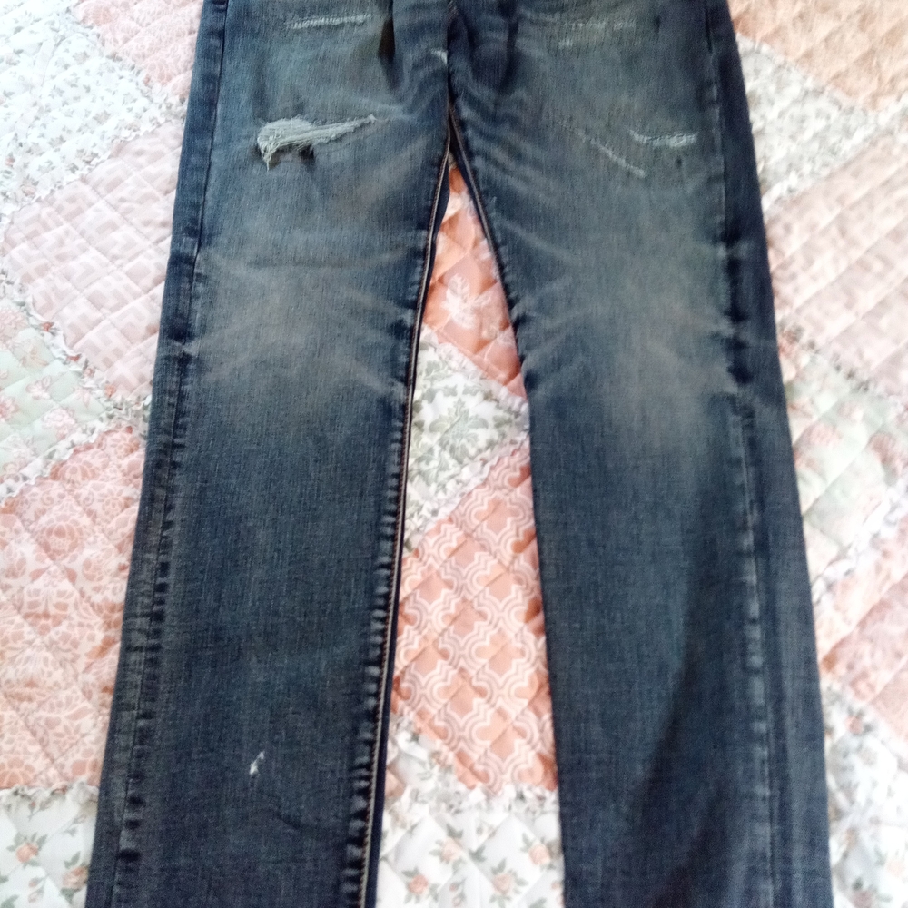 Men's Classic Distressed Gray Jeans